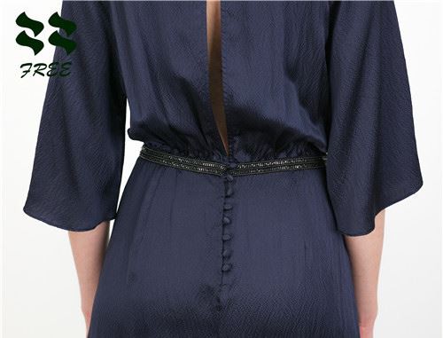 Fabric-covered buttons for closing